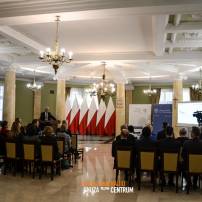 Uroczystość wręczenia promes w ramach programów Maluch plus oraz senior plus
