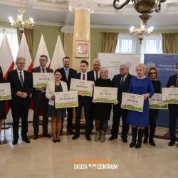 wręczenie promes,04.03 (25)
