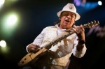 Carlos Santana