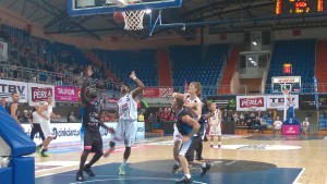 Start Lublin przegrał na start rozgrywek z beniaminkiem z Ostrowa 59:61.