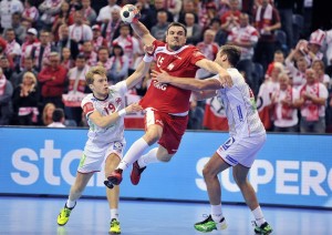 Michał Jurecki zdobył w meczu z Norwegią 9 bramek. (fot. ZPRP/EHF)